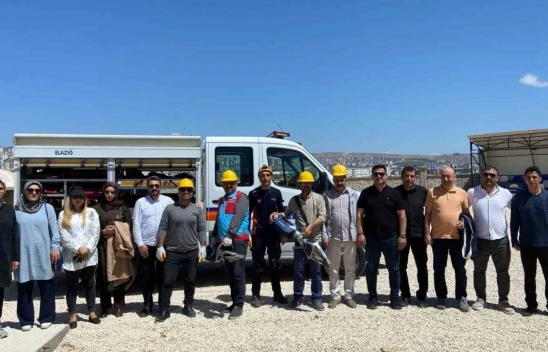 Elazığ'da enkazda arama ve kurtarma eğitimi sürüyor