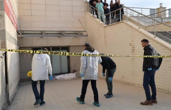 Elazığ'da eşini öldüren sanığın duruşması ertelendi