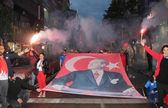Elazığ'da Fener Alayı Yürüyüşü Düzenlendi