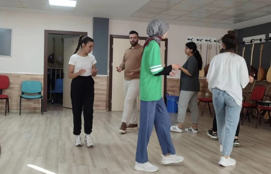 Elazığ'da gençlerden yaz okullarına yoğun  ilgi