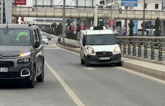 Elazığ Sürsürü Mahallesi'nde Trafik Kazası! Can Kaybı ve Yaralanma Yok
