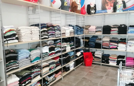 Elazığ'da ihtiyaç sahibi aileler için giyim mağazası açıldı