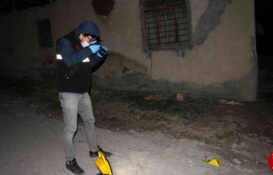 Yeni Mahallede İki Aile Arasında Silahlı Kavga, 4 Yaralı