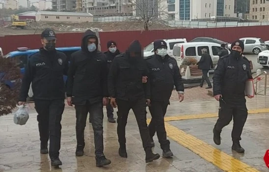 Elazığ'da Kablo Çalan 3 Şüpheli Polis Ekipleri Tarafından Yakalandı