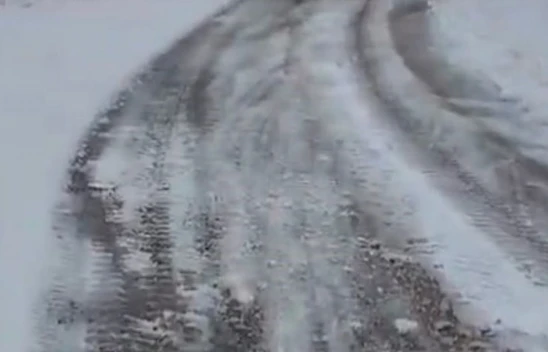 Elazığ'da kar yağışı nedeniyle 30 köy yolu ulaşıma kapandı