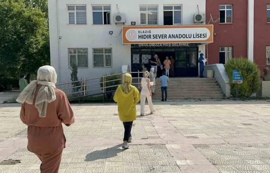 Memur Olmak İsteyenler KPSS Sınavında Ter Döktü