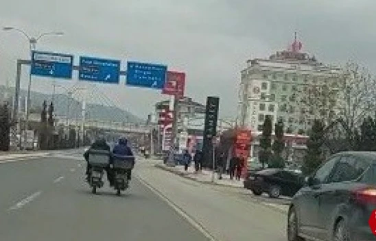 Kuryelerin Tehlikeli Yolculuğu Kameralara Yansıdı