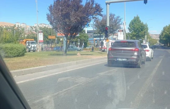 Elazığ'da Malatya Caddesinde Kaza: Yaralılar Var