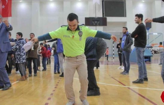 Elazığ'da onlarca özel birey, 'Engelliler Şenliği'nde buluştu