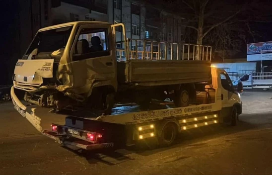 Elazığ'da Gece Saatlerinde Feci Kaza: Otomobil Alev Aldı, 1 Kişi Yaralandı