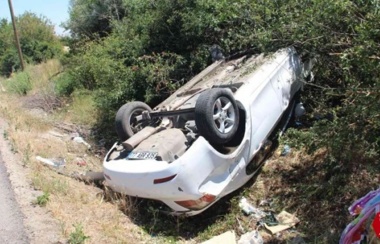 Elazığ Hankendi'de Otomobil Takla Attı, 6 Kişi Yaralandı