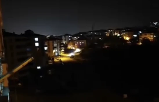 Elazığ'da Polis Kovalamacası: Ulukent Mahallesi'nde Şüpheli Araçla Kaçtı