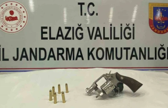 Elazığ'da ruhsatsız tabanca ele geçirildi