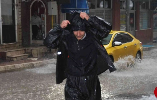 Elazığ'da Sağanak Yağış Etkisini Yeniden Gösterdi