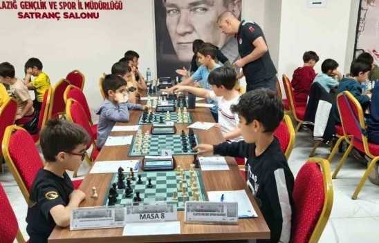 Elazığ'da satranç heyecanı devam ediyor
