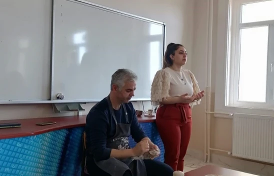 Elazığ'da seramik atölyesi eğitimleri düzenlendi