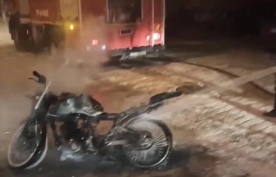 Elazığ'da Seyir Halindeki Motosiklet Yandı