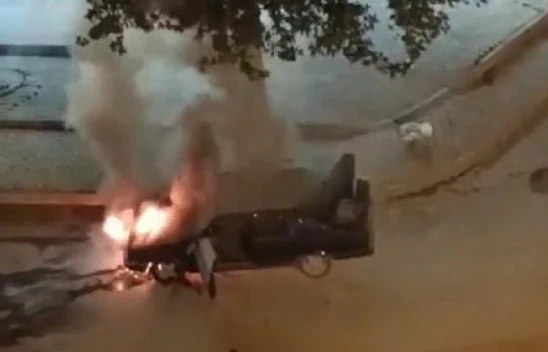 Elazığ'da Seyir Halindeki Otomobil Alev Aldı