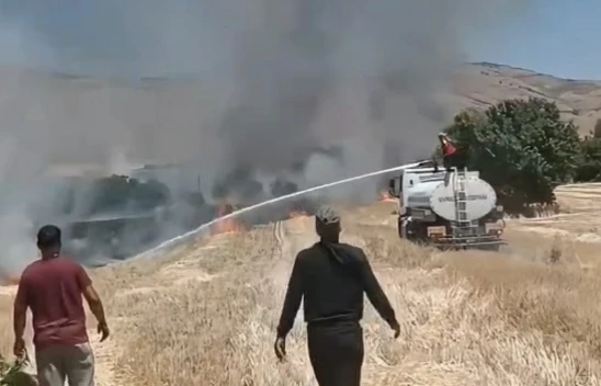 Sivrice'de tarlada çıkan anız yangını söndürüldü