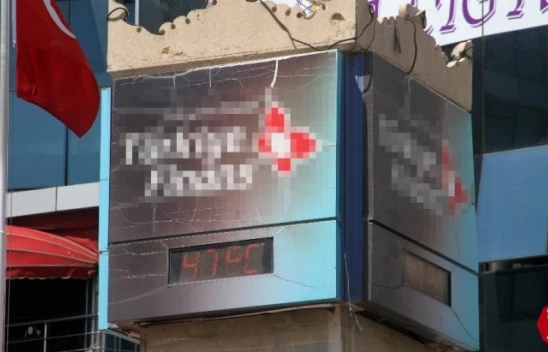 Elazığ Kavruluyor, Termometreler 47 Dereceyi Gösterdi