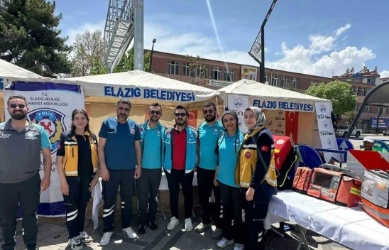 Elazığ'da Trafik Haftası'na Özel Etkinlik: Kurtarma Tatbikatı Gerçeğini Aratmadı