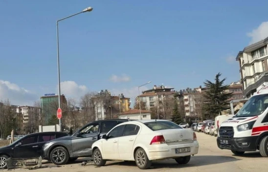 Elazığ'da Korkutan Trafik Kazası: 1 Yaralı!