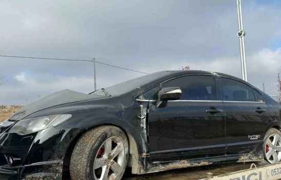 Elazığ'da İki Otomobilin Çarpıştığı Kazada, 2 Yaralı