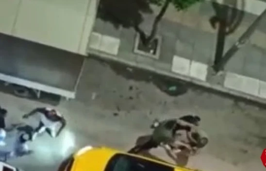 Elazığ'da Trafikte Yol Verme Kavgasında Yumruklar Konuştu