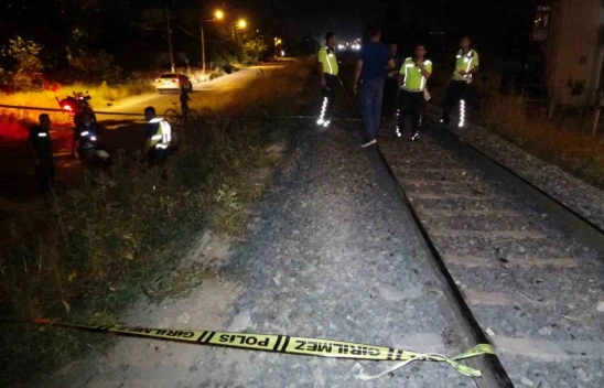 Elazığ'da Trenin Çarptığı Çocuk Hayatını Kaybetti