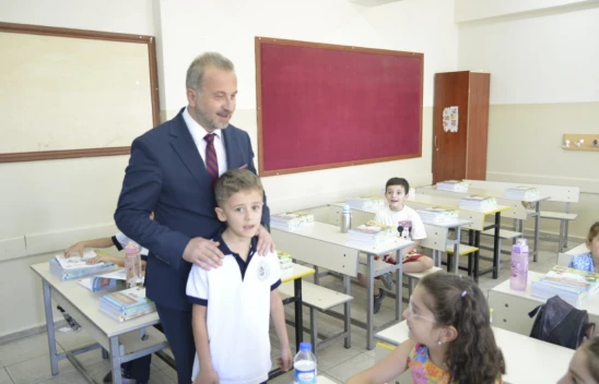 Elazığ'da Uyum Haftası Başladı: Milli Eğitim Müdürü Şahin'den Miniklere Moral Ziyareti