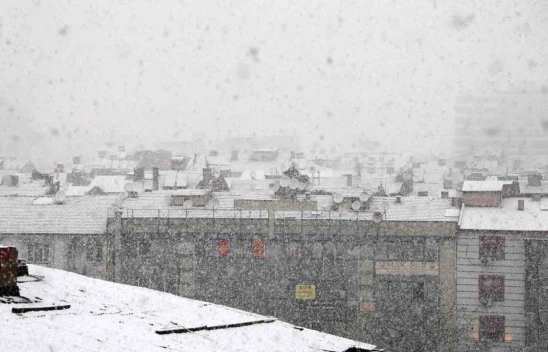 Elazığ'da Aniden Bastıran Kar Yağışı Vatandaşları Hazırlıksız Yakaladı!
