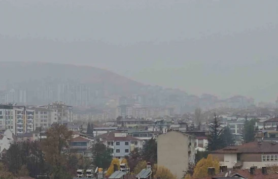 Elazığ'da Yağış ve Sis Hayatı Olumsuz Etkiliyor