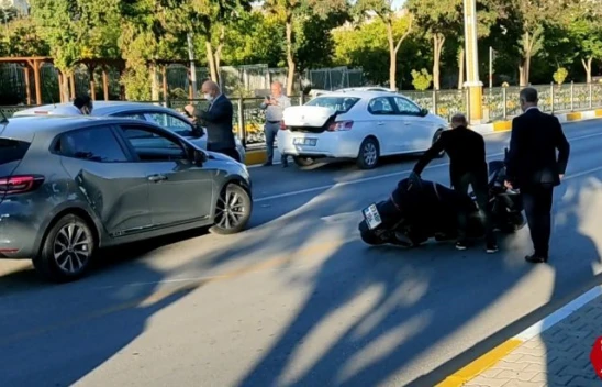 Cumhuriyet Mahallesinde Zincirleme Trafik Kazası, 1 Yaralı