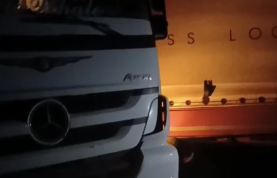 Elazığ–Diyarbakır Yolunda TIR Kazası: Dorse Kabine Girdi