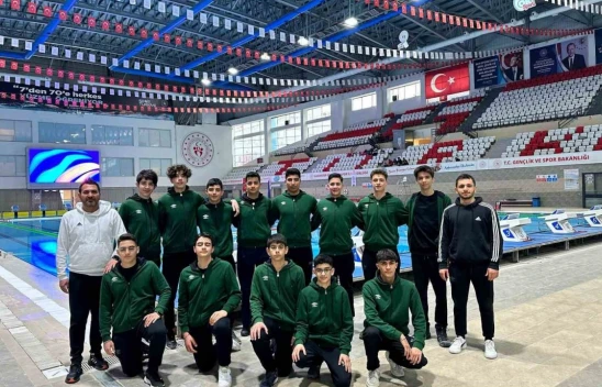 Elazığ Su Topu Takımı, U18 Erkekler Türkiye Şampiyonası'nda Fırtına Estiriyor!