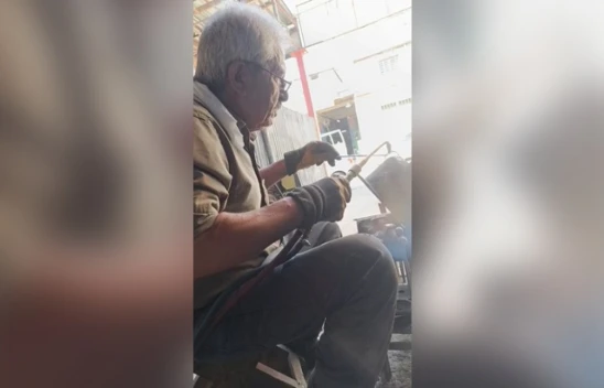Elazığ'ın 76 Yaşındaki Demir Ustası: 'Bizimle Birlikte Meslek de Yok Olacak'