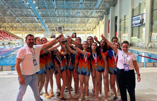 Elazığ'ın Kadın Su Topu Takımı Türkiye İkincisi Oldu
