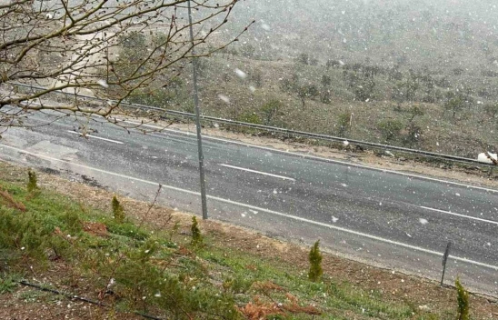 Elazığ'ın yüksek kesimlerinde kar yağışı başladı