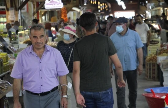 Elazığ Tarihi Kapalı Çarşı'da Bayram Yoğunluğu