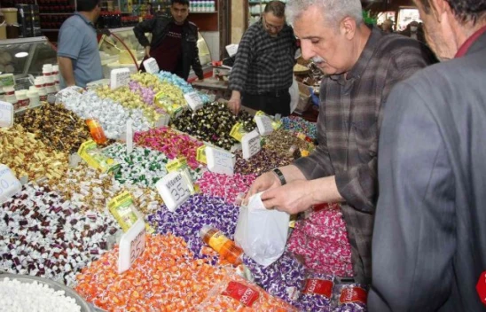 Elazığ Kapalı Çarşı'da bayram yoğunluğu