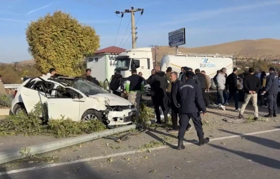 Elazığ-Malatya Karayolunda Feci Kaza: 1'i Bebek, 1'i Çocuk 6 Yaralı