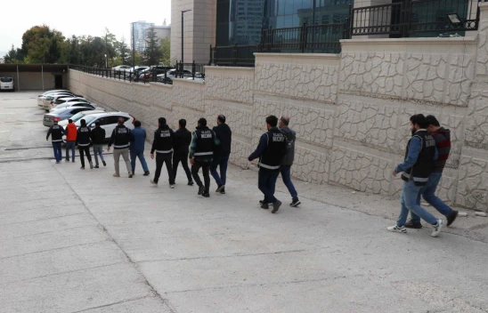 Elazığ Merkezli FETÖ'ye Yönelik Kıskaç Operasyonunda 23 Şüpheli Yakalandı