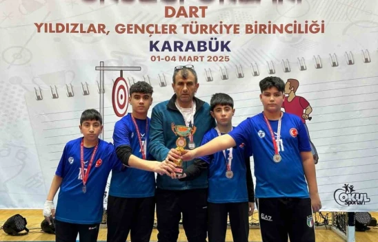 Elazığ TOKİ Fırat Ortaokulu Dartta Türkiye İkincisi Oldu