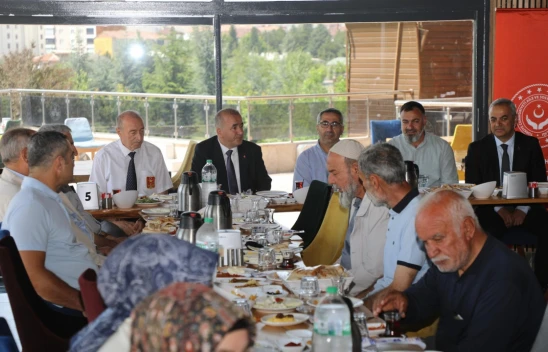 Elazığ Valisi Numan Hatipoğlu, Babalar Günü'nde Şehit Babaları ve Gazilerle Bir Araya Geldi