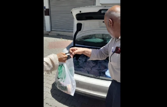 Elazığ Yetimler Vakfı, 150 Yetim ve Mağdur Aileye Kurban Eti ve Nakdi Yardım Dağıttı
