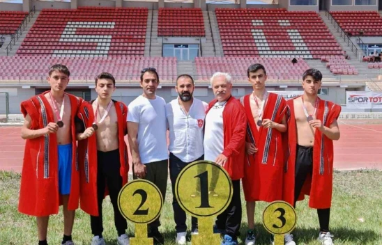 Elazığlı Güreşçilerden Türkiye Şampiyonasında Büyük Başarı!