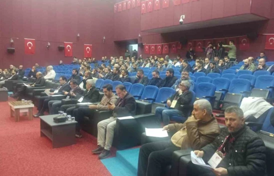 Elazığspor'da Başkan Yılmaz güven tazeledi