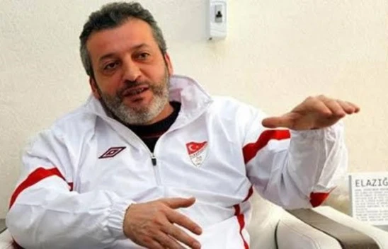 Elazığspor Eski Sportif Direktörü Özgür Öztürk Hayatını Kaybetti