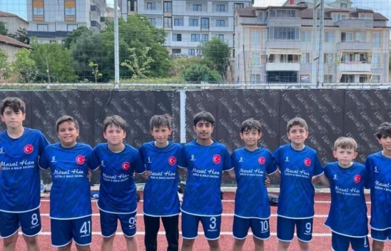 Elazığsporlu futbolcular yürekleri ısıttı