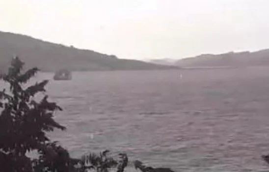 Feribot, şiddetli fırtınadan dolayı iskeleye yanaşamadı